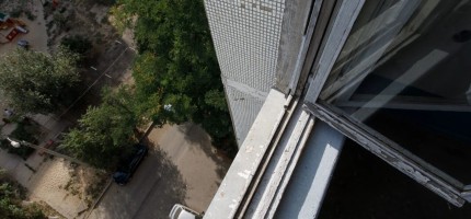 Алматыда жүкті келіншек 8-қабаттан секіріп, мерт болды