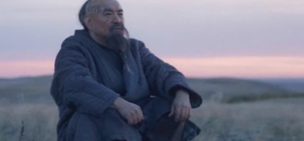 Рэп айтатын ақсақал желіні шулатты (ВИДЕО)