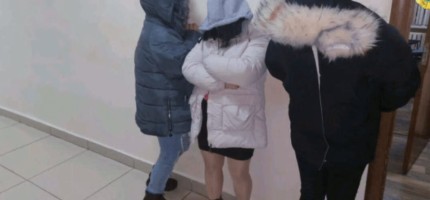 Оралда әйел 17 жастағы қызды жезөкшелікке тартқан
