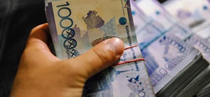 Жамбыл: Алаяқ әйел 157 адамға несие рәсімдеген