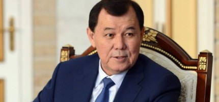Министрлікке қарасты басшылар 800 мың доллар көлемінде парамен ұсталды