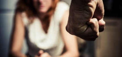 Астанада әйелін соққыға жыққан ердің анасы қылмысты жасырмақ болған