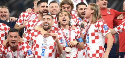 Модрич Катарда өткен ӘЧ-дан кейін Хорватия құрамасынан кетпейді