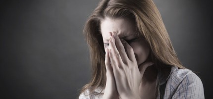 Түркістанда 2 жігіт 21 жастағы қызды зорлап, видеоға түсірген
