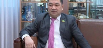 Путинді қолдаған депутат «Ақ жол» партиясынан шығарылды