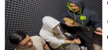 Айтыскерлер жаңадан сайланған депутаттарды мазақ қылды