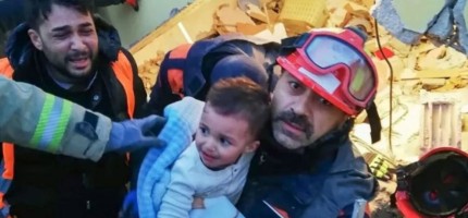 Имам Түркиядағы қиранды астында балаларды кім қорғағанын айтты