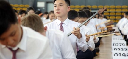 Ертең барлық мектепте бір уақытта күй шертіледі