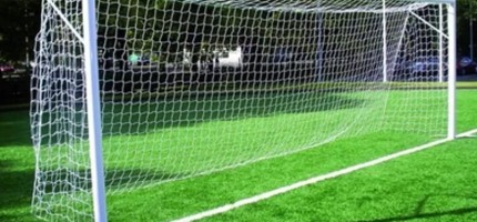 Қостанайда жасөспірімнің үстіне футбол қақпасы құлады