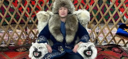 Атыраулықтар Шавхат Рахмоновқа қасқыр сыйлады (ВИДЕО)