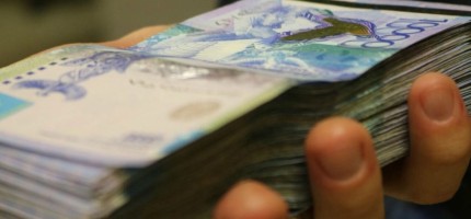 Ақтөбеде білім бөлімінің басшысы жетім балалардың қаржысын жымқырған