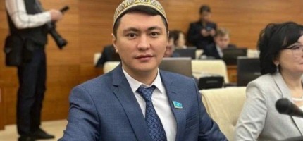 Қазақстанда депутаттарға жеке көлік беріле ме? – Дәулет Мұқаев айтты