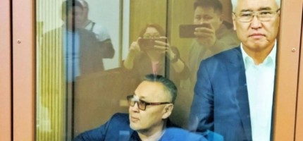 Арыстанбек Мұхамедиұлының орынбасарын сот залынан жедел жәрдем алып кетті