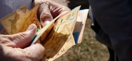 Төрт баласы бар әйелдерді 53 жаста зейнетке шығару ұсынылды