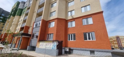 Ақтөбеде азық-түлік дүкенінде ер адамды өлтірген сәт видеоға түсіп қалған