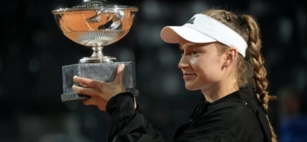 Елена Рыбакинаны марапаттау рәсімінде шу шықты
