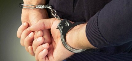Экс-президенттің ұлы әйелін ұрып тастады