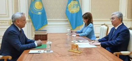 Мемлекет басшысы Жазушылар одағының төрағасы Мереке Құлкеновті қабылдады