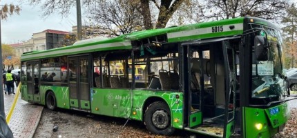Алматыда автобустардың соқтығысуы: жүргізушіге үкім шықты