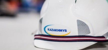 «Қазақмыс» кеншілері наразылыққа шықты: өндіріс орнында жұмыс тоқтаған