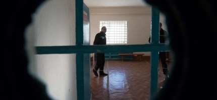 Атбасар түрмесіндегі азаптау ісі: 14 қызметкер жазаға тартылды