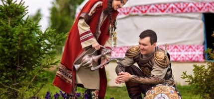 Қазақтың ерлерін жасына қарай қалай атаған ?