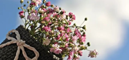 Зейнетке шығу: зейнетке шыққан жандарға арналған құттықтаулар топтамасы