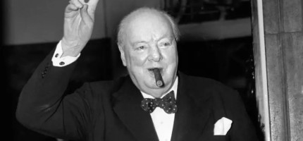 Армян коньягін ұнатқан, АҚШ президентін жалаңаш қарсы алған Черчилль туралы алып-қашпа әңгімелер