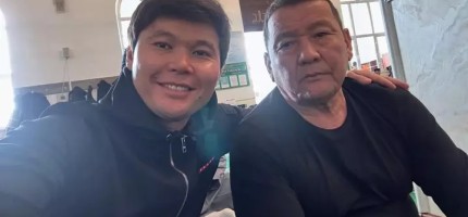 "Қимастық сезім өзекті өртейді": Ернар Айдар марқұм әкесіне әсерлі жазба арнады