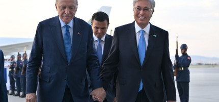 Президент Түркияға ресми сапармен барды, Ердоған өзі күтіп алды