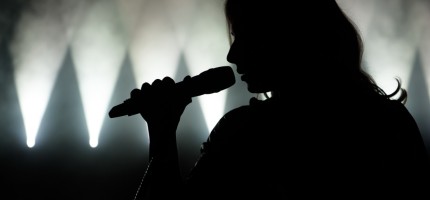 Артында 3 ұлы қалды: танымал әншіні өлтірген күйеуі ме?