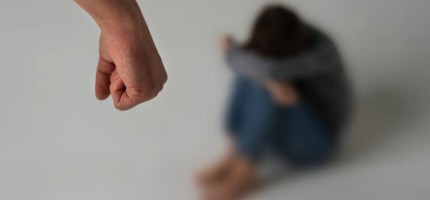 6 жыл бойы күйеуінен қорлық көріп келген Жамиля қашуға мәжбүр болған (ВИДЕО)