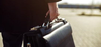 2000 шенеунік жұмысынан айрылып қалды: Президент маңызды құжатқа қол қойды