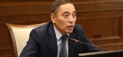 Белгілі журналист Конституциялық комиссия отырысында білім және тәрбие жүйесіндегі зайырлылық туралы мәселені көтерді