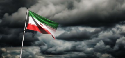 Ирандағы «инерция режимі»: Ақпараттық құрсау, жойылған элита және Муджтаба Хаменеидің дәуірі