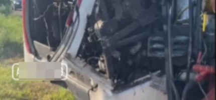 Теміржол өткеліндегі апат: Астанада автобус пен пойыз соқтығысты