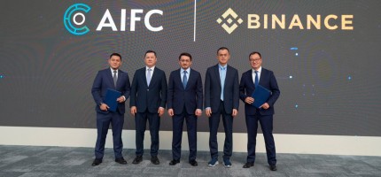 Жаслан Мәдиев Binance компаниясының негізін қалаушы Чанпэн Чжаомен технологиялар және цифрлық экономиканы дамыту жайын талқылады