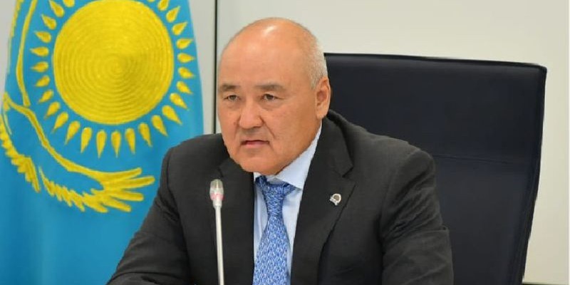 Өмірзақ Шөкеев отставкаға кетуге өтініш берді