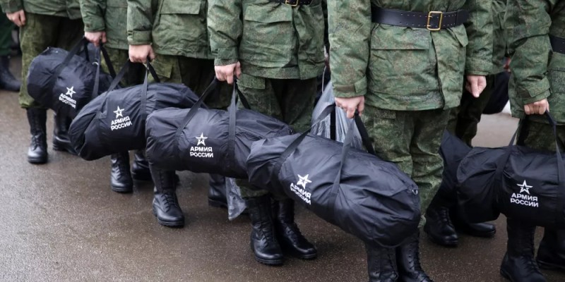 Мобилизация: Мәскеу метросында мүгедек адамды тұтқындап әскери бөлімшеге алып кеткен