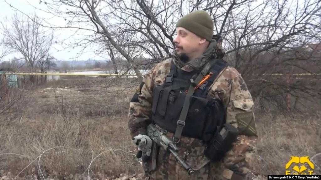 Украин солдатының бас сүйегімен видеоға түскен: Украина үндеу жасады