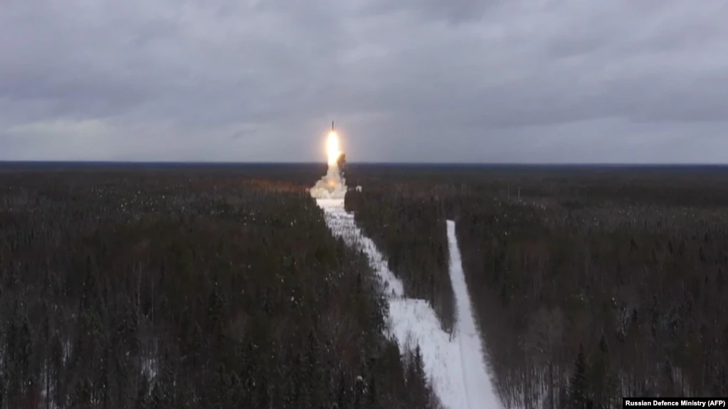 Мәскеу АҚШ-қа ядролық жаттығу өткізетінін ескертті