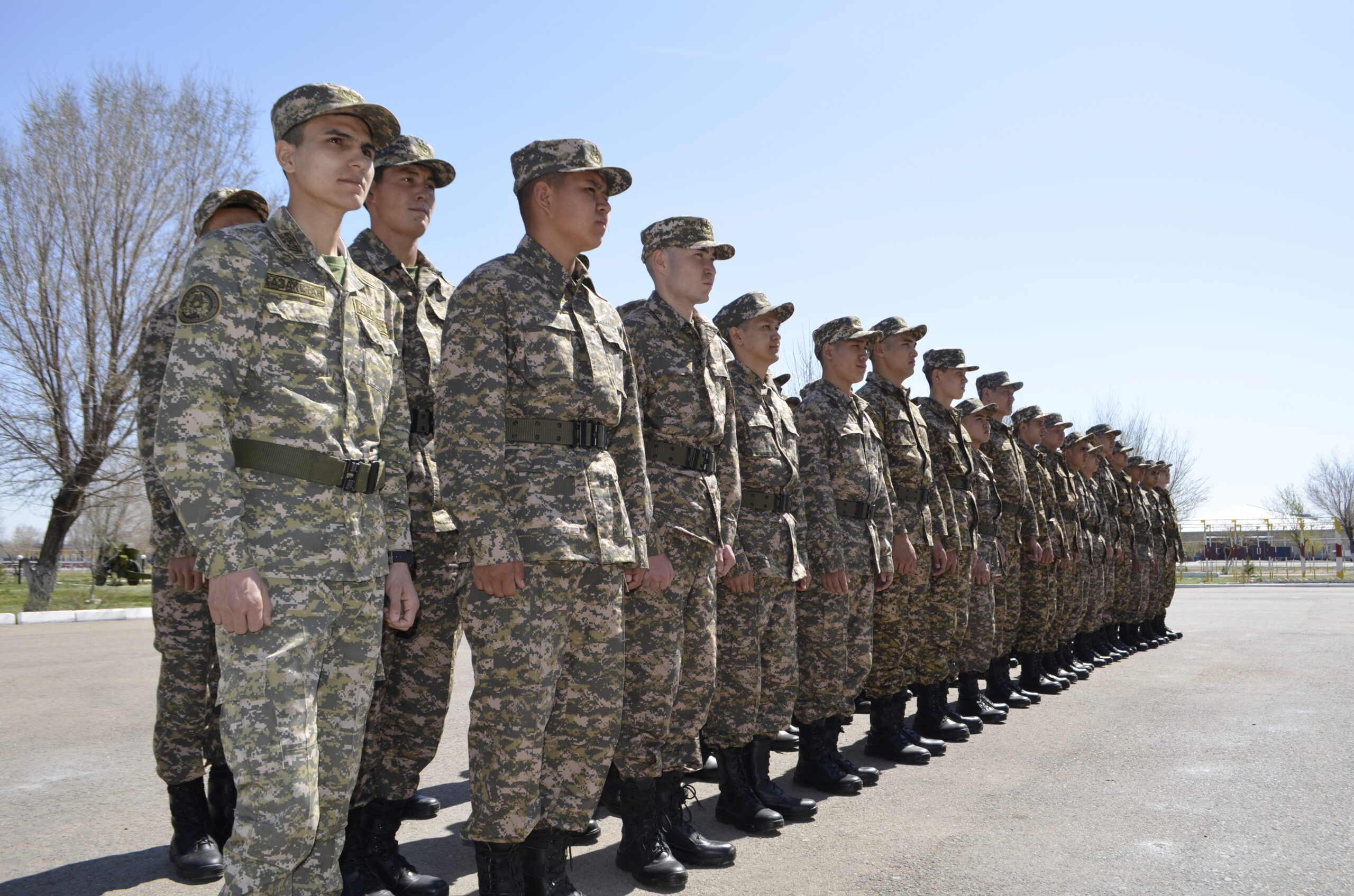 Қазақстанда енді әскерге барғандар тегін оқуға түсе алады