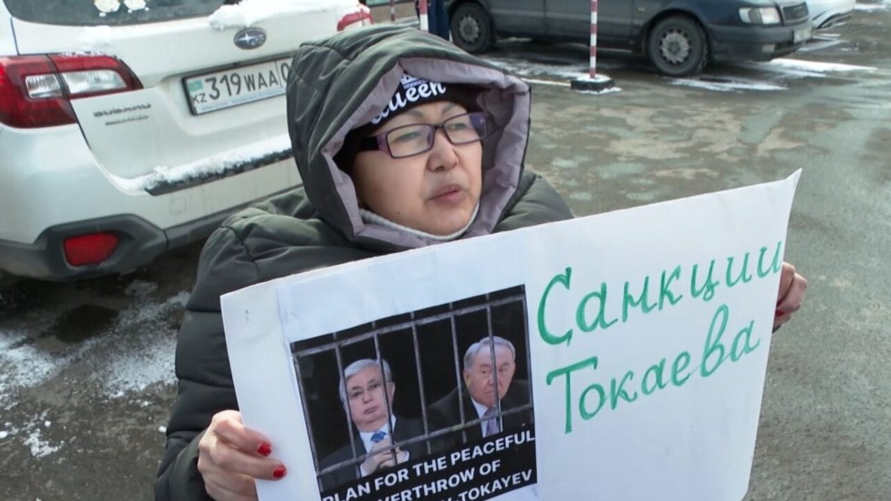 Астана тұрғыны Тоқаев пен үкімет отставкасын талап етті
