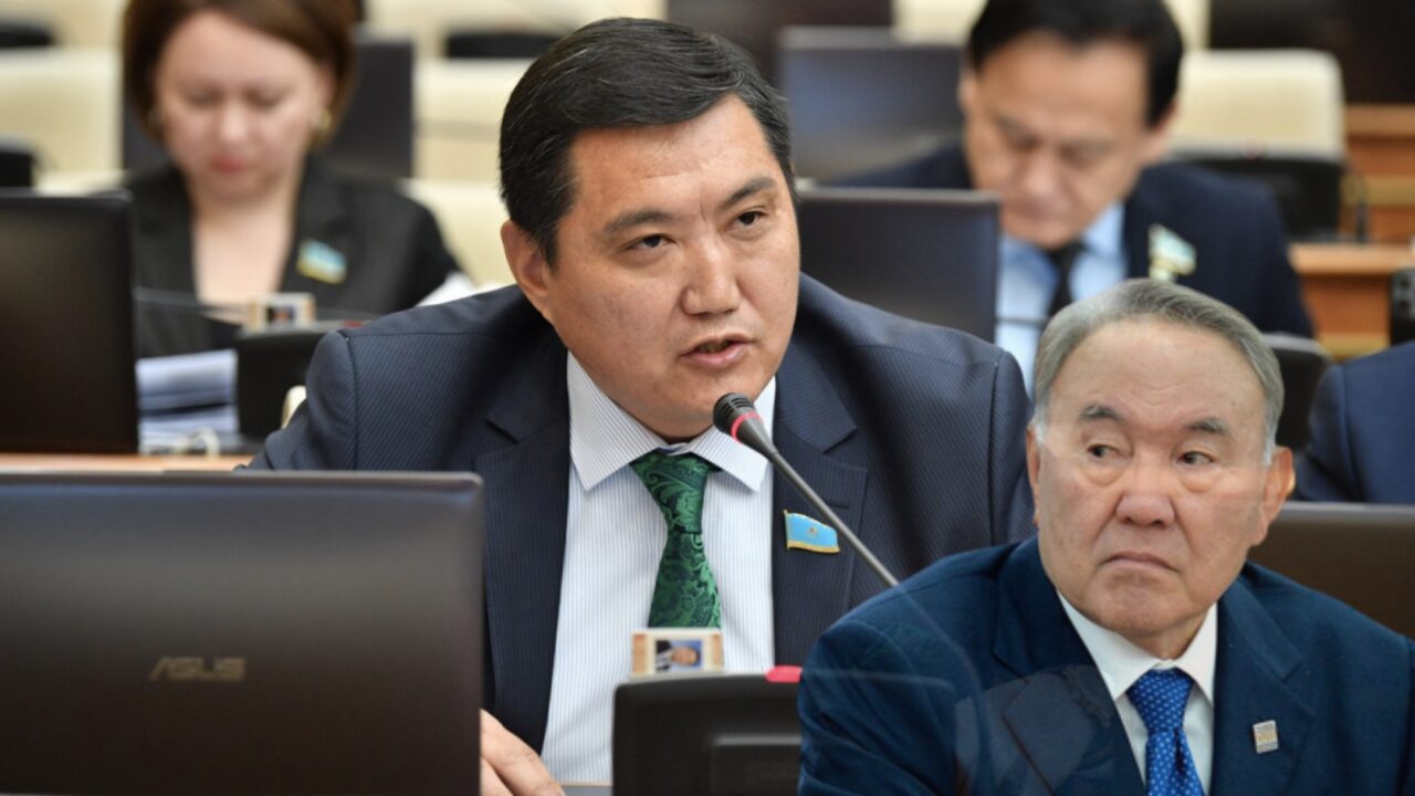 Жаңа Қазақстан депутаты Мәжілісте Назарбаев жүйесін сынады (ВИДЕО)