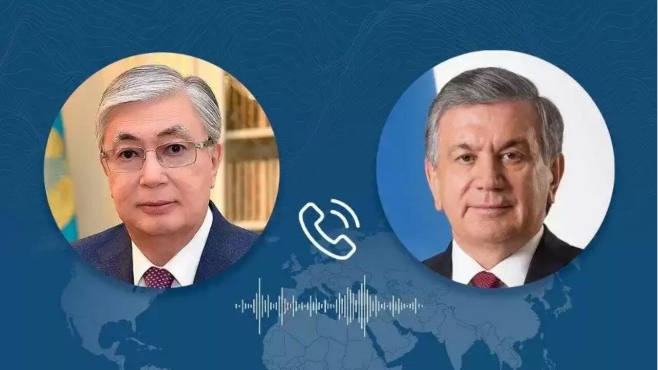 Тоқаев Өзбекстан президентін сайлаудағы жеңісімен құттықтады