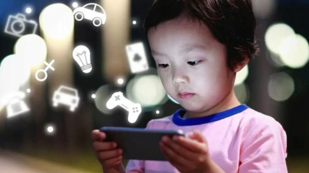 Қытай балалардың смартфон пайдалануын шектемек