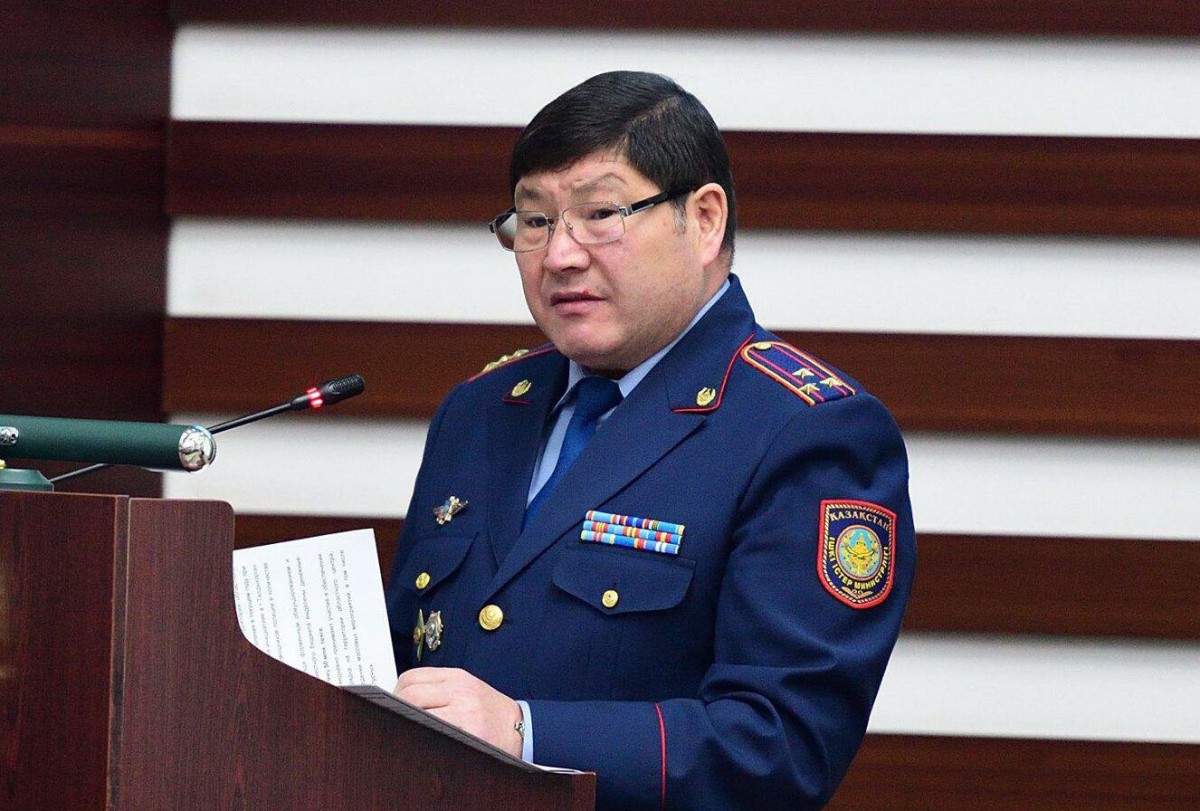Полиция басшысы, генерал Күштібаев қыз зорлады деген күдікпен қамалды