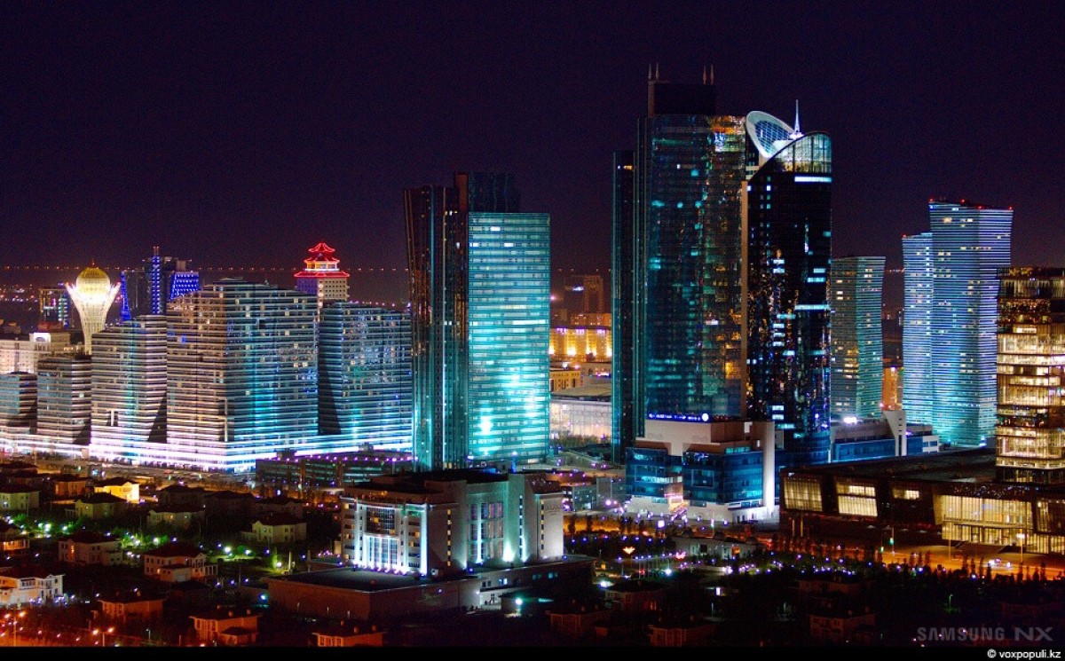 Түнгі Астана ғарыштан қалай көрінеді? (ФОТО)