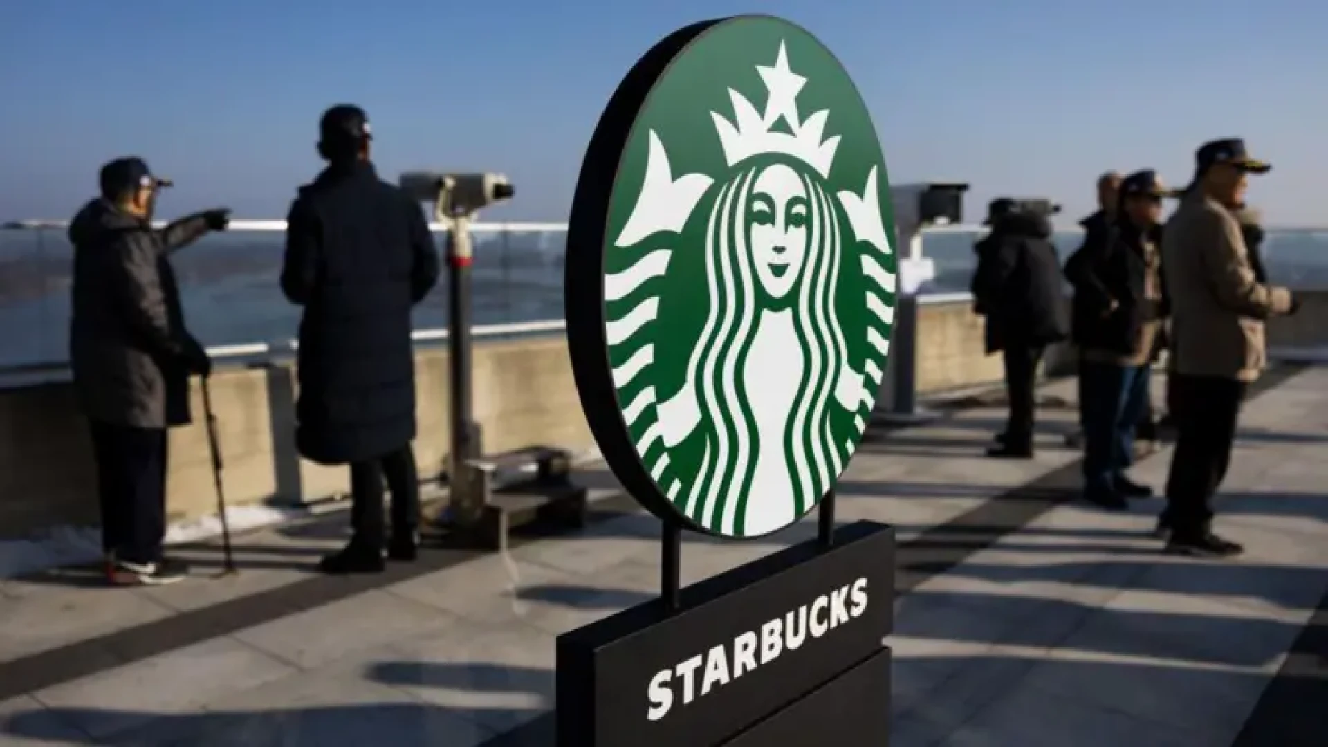 Солтүстік Кореяны көру үшін Starbucks-қа барсаңыз болады